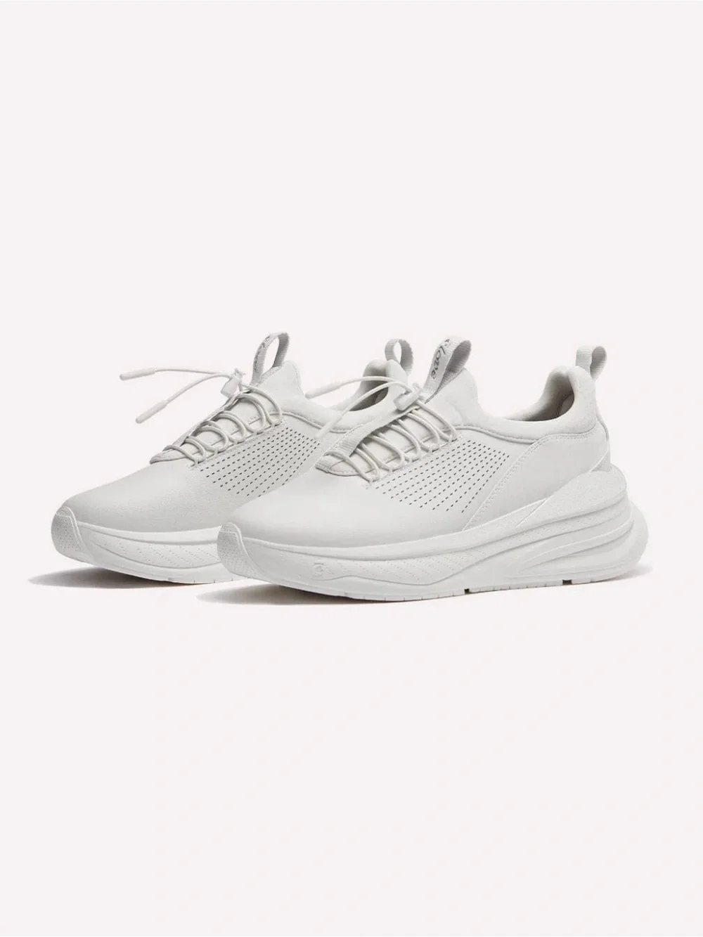 Make An Offer: Clove Forte Walking Shoes / Nursing School Shoes